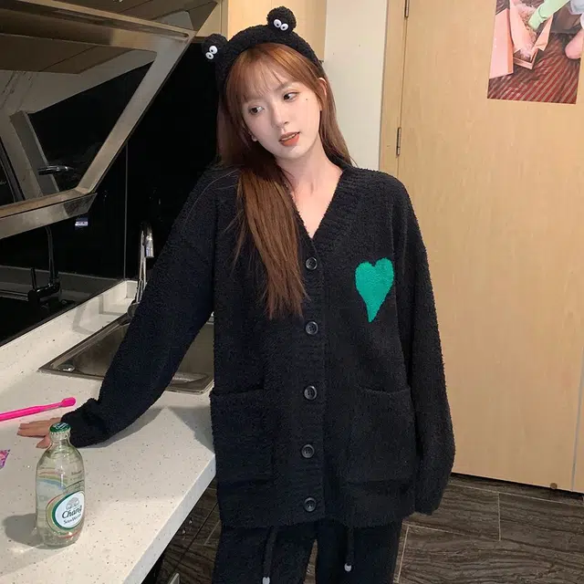 V