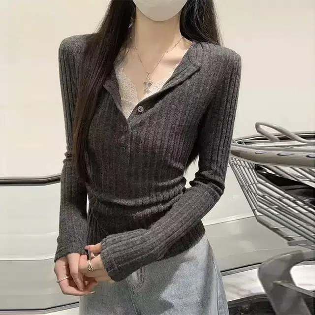 source with u V T