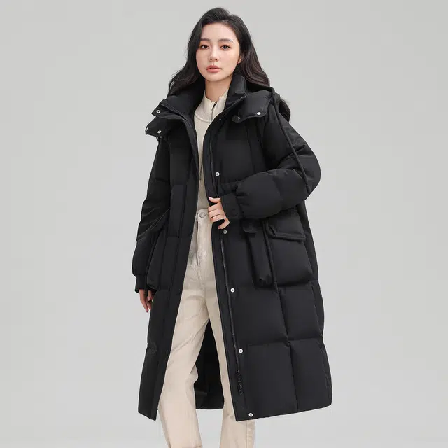 鸭鸭 长款连帽保暖纯色通勤简约舒适宽松百搭羽绒服 女款