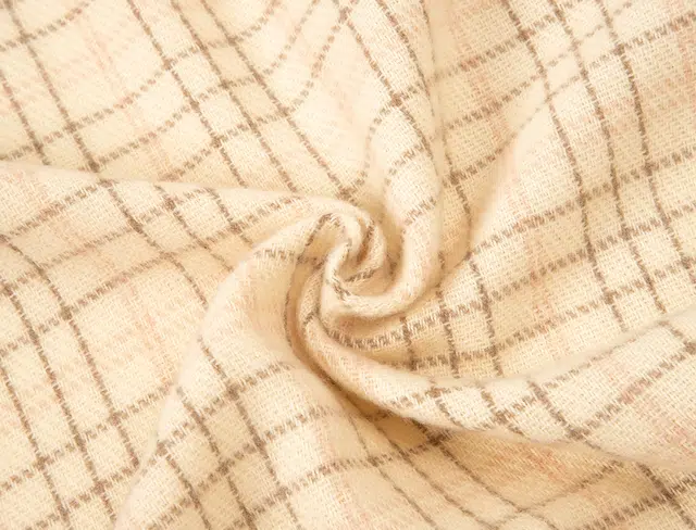 红豆 高品质面料优雅配色经典时尚 定制卡片代写 涤纶 绒线围巾 男女同款情侣款