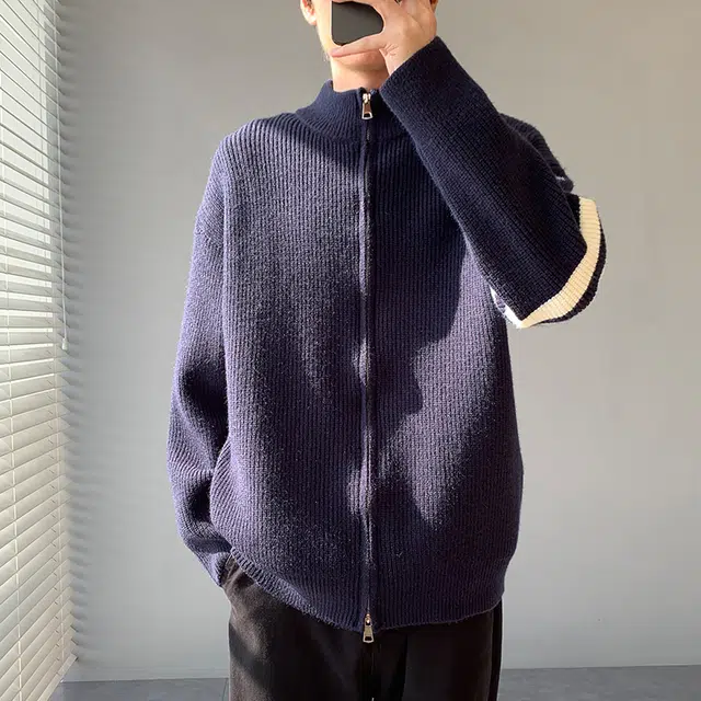 八哥 美式复古高街秋季经典纯色三条杠拼接撞色舒适休闲百搭宽松设计感基础款亲肤柔软拉链软糯慵懒立领开衫针织衫 男女同款