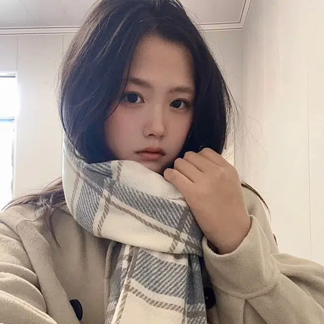 吾皇猫 韩系小清新百搭黑白格纹秋冬柔软保暖加厚 聚酯纤维 绒线围巾 男女同款情侣款