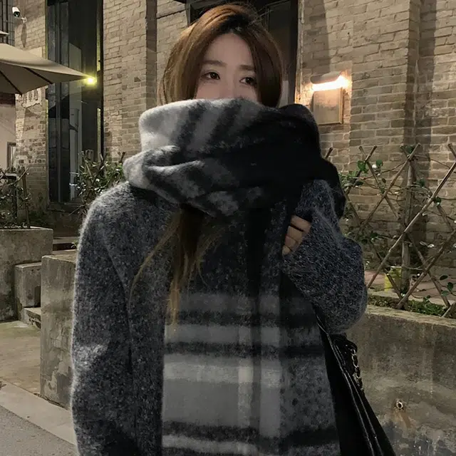 吾皇猫 大版流苏韩版秋冬季户外百搭加厚马海毛格子保暖围脖 心动礼盒装 聚酯纤维 绒线围巾 男女同款情侣款
