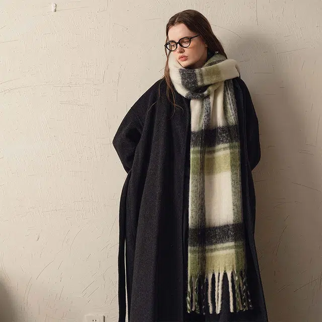 吾皇猫 显白小清新柔软加大厚披肩 心动 聚酯纤维 绒线围巾 男女同款情侣款