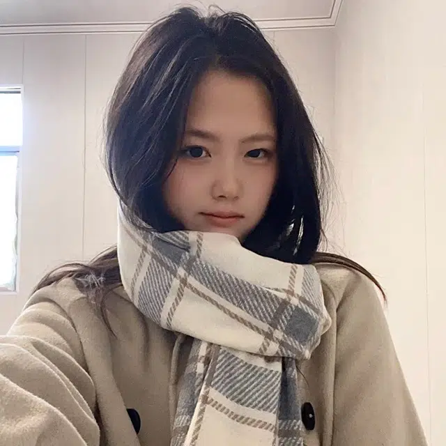 吾皇猫 韩系小清新百搭黑白格纹秋冬柔软保暖加厚 聚酯纤维 绒线围巾 男女同款情侣款