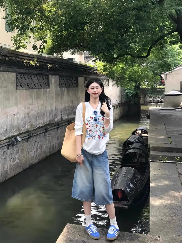 LADYXIEXIE T