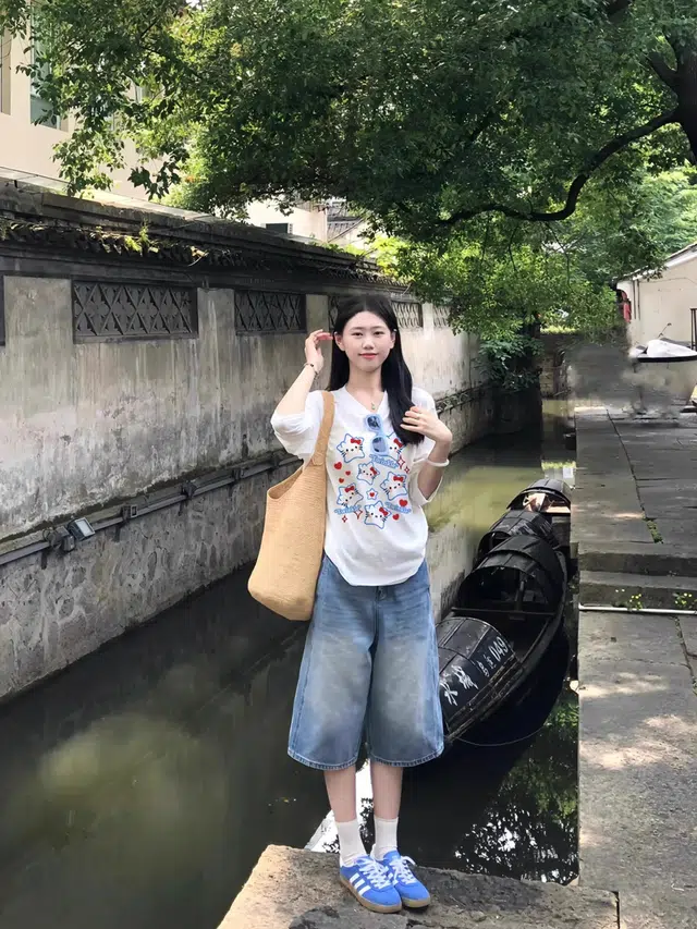 LADYXIEXIE T