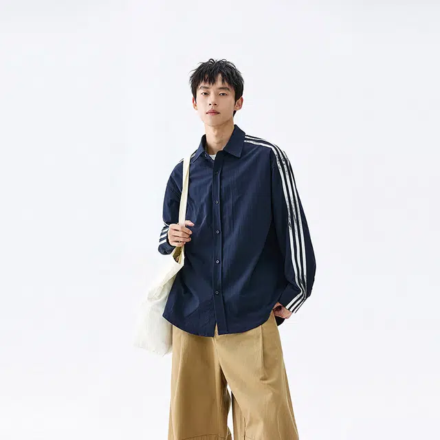 洋气先生 美式复古潮流学院风三条杠条纹基础设计纯色翻领开衫长袖休闲舒适保暖有弹力日常通勤简约时尚高级百搭单排扣上衣衬衫 男女同款