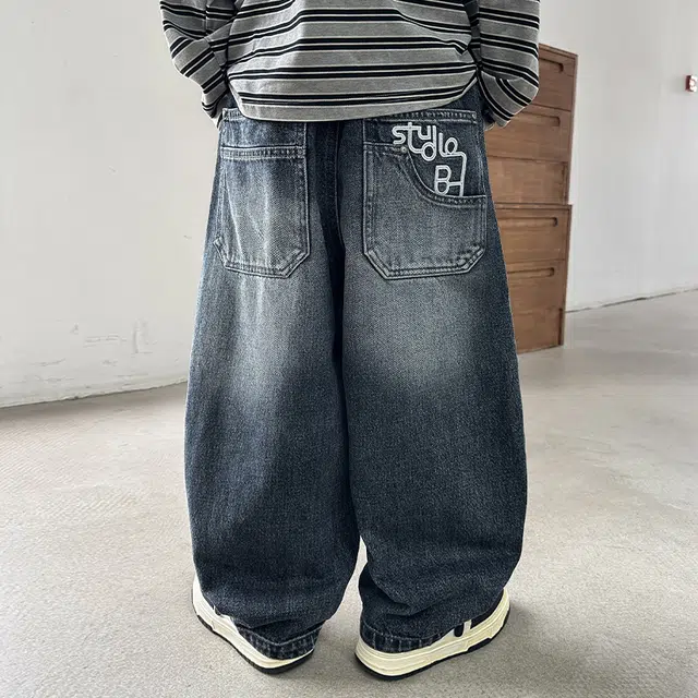 俞兆林牛仔裤 韩范潮流个性印花男童春秋冬款宽松裤子儿童时尚帅气休闲百搭舒适透气直筒