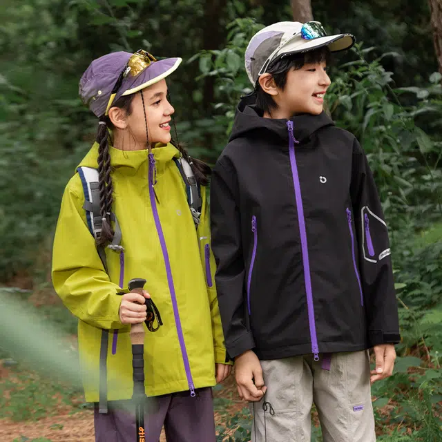 俞兆林冲锋衣 青春时尚可防风防水户外运动儿童小俏壳外套春秋冬季青少年轻便透气舒适百搭