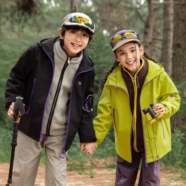 俞兆林冲锋衣 青春时尚可防风防水户外运动儿童小俏壳外套春秋冬季青少年轻便透气舒适百搭