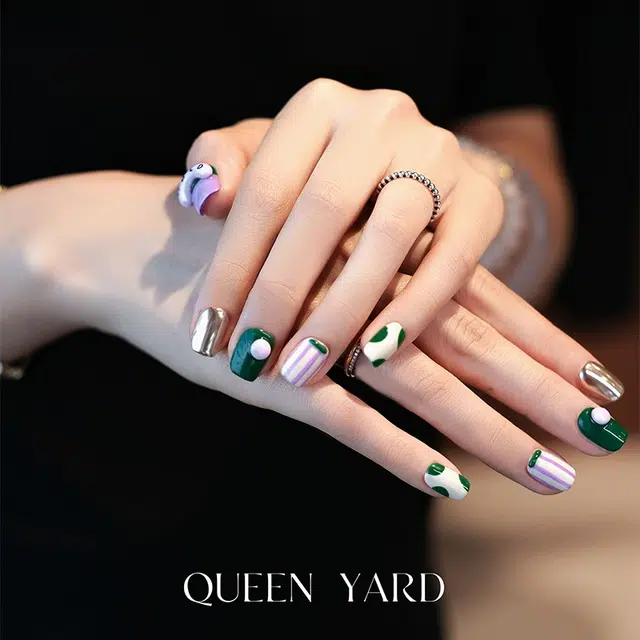 QUEENYARD 2024