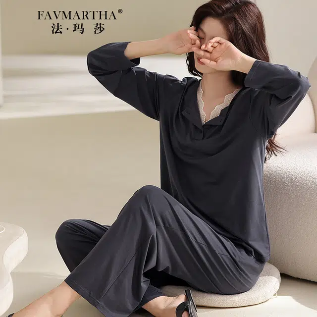 FAVMARTHA V