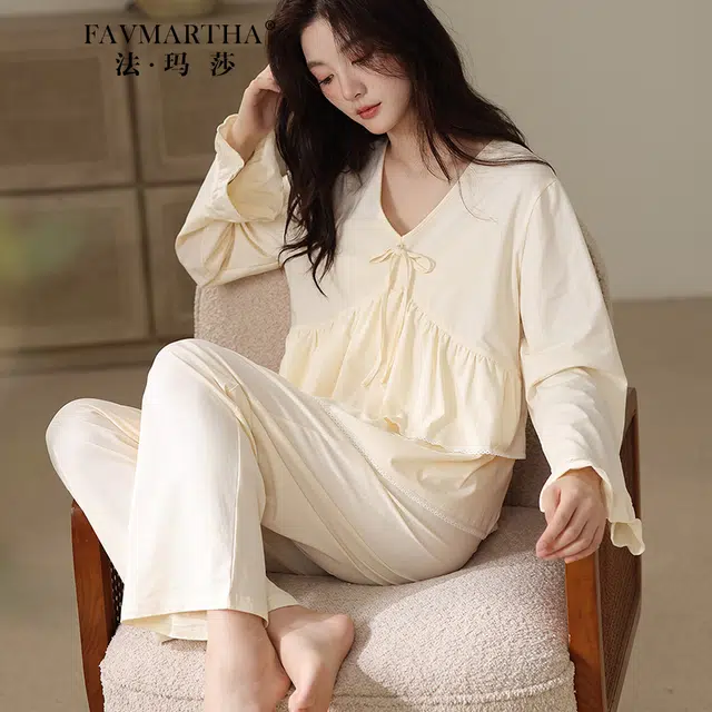 FAVMARTHA V