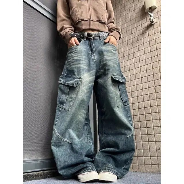 笔杏 美式复古高街潮牌水洗做旧大口袋小众创意个性设计工装拖地显瘦显高弯刀百搭微喇痞帅嘻哈阔腿街头舒适牛仔裤 男女同款