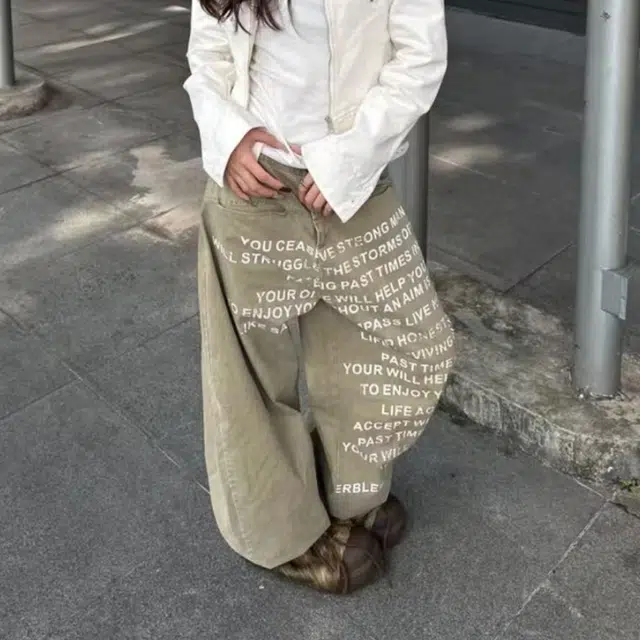 笔杏 潮牌工装字母印花阔腿裤高街小众设计感美式复古卡其色流行风格街头宽松老爹裤牛仔裤 男女同款