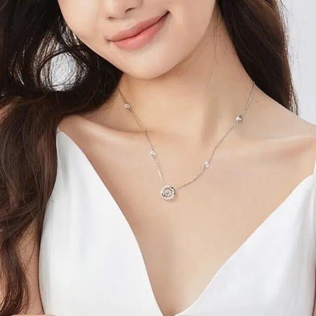 九隆古 莫比乌斯三秒心动璀璨之心 跳动的心 小众锁骨链#好运 合金 项链 女款