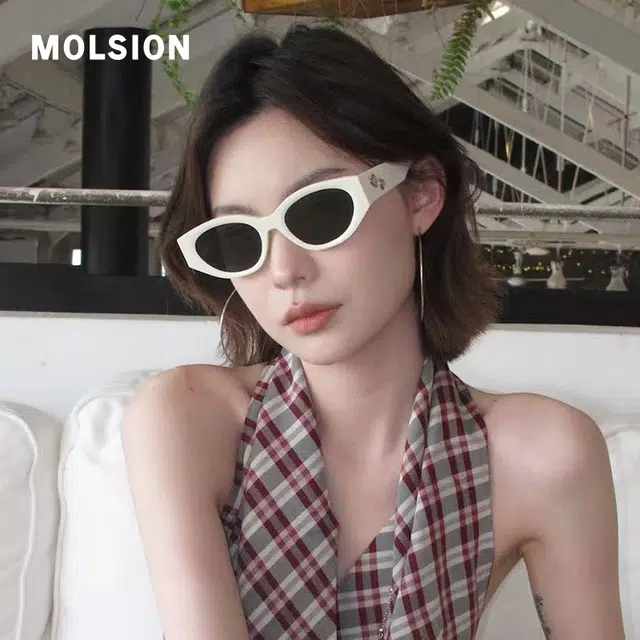 MOLSION X BOONEE