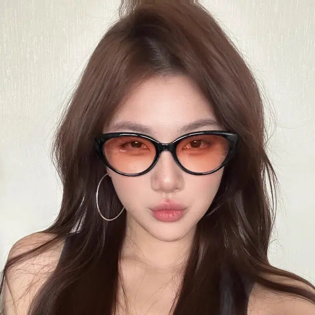 无限兔 高级感复古窄框好看出片街拍防紫外线 太阳眼镜 男女同款情侣款