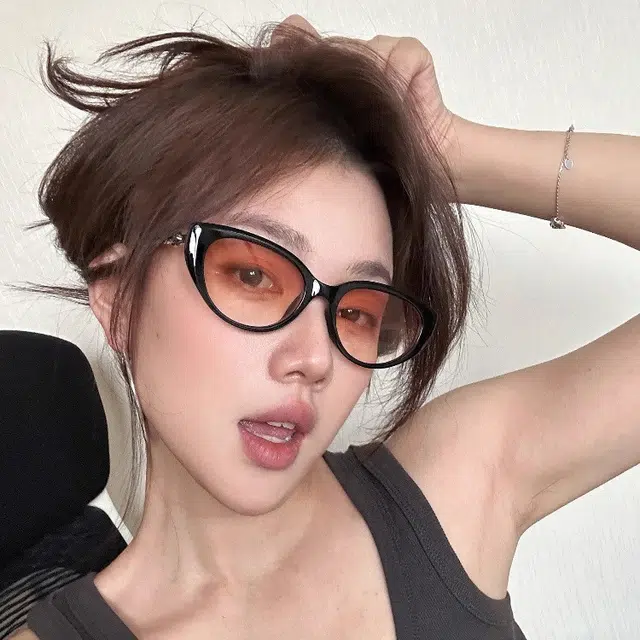 无限兔 高级感复古窄框好看出片街拍防紫外线 太阳眼镜 男女同款情侣款