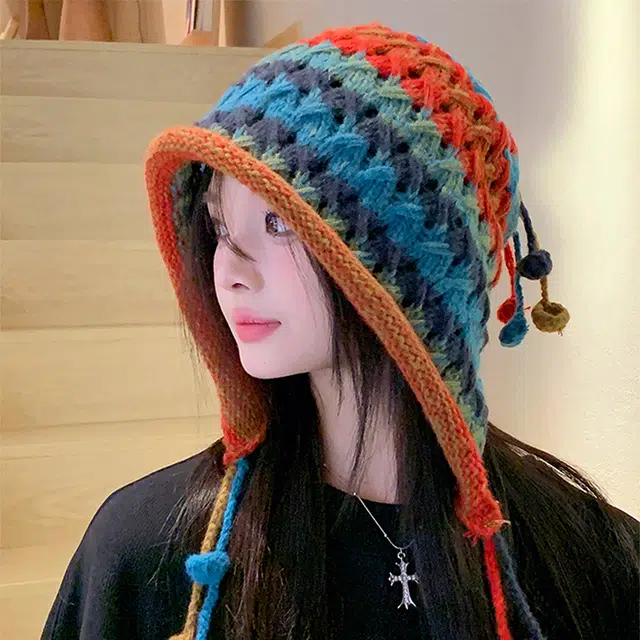 【复古风五彩色球球】 无限兔 韩版手工毛球流苏手工针织帽时尚百搭护耳秋冬大头围保暖包头帽系带套头冷帽 腈纶 绒线帽 男女同款情侣款