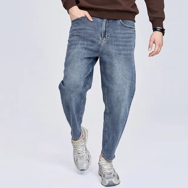 与狼共舞 弹力宽松全适配直筒长裤通勤百搭挺阔有型时尚休闲刺绣牛仔裤 男款