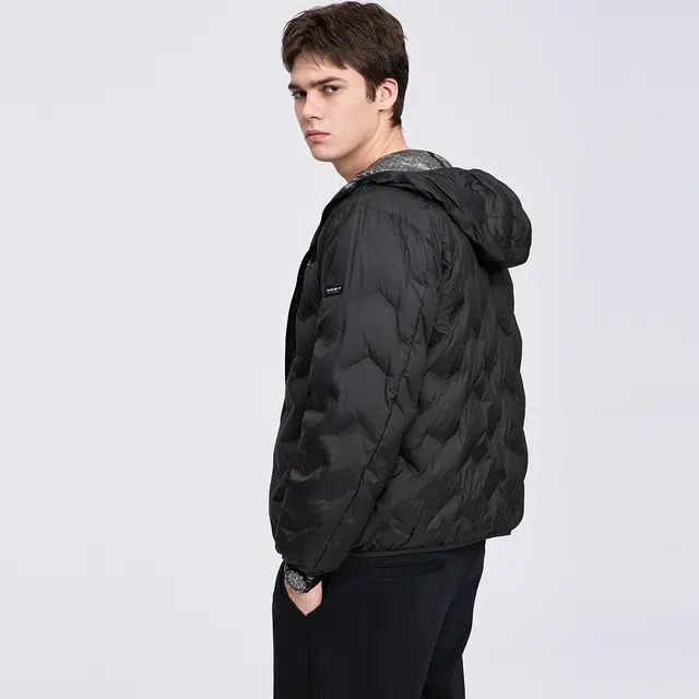 与狼共舞 日常休闲轻暖舒适便携通勤百搭款简约纯色帅气青年款轻薄保暖黑金石墨烯锁温防风亲肤连帽羽绒服 男款