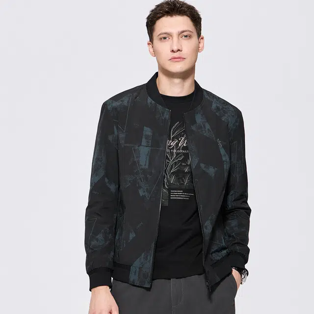 与狼共舞 撞色暗纹耐磨防风时尚百搭棒球领夹克外套 男款 黑色