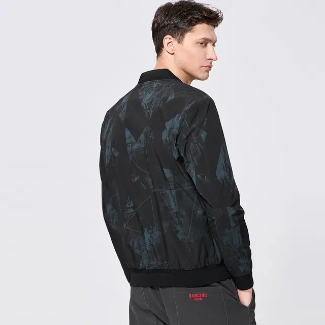 与狼共舞 撞色暗纹耐磨防风时尚百搭棒球领夹克外套 男款 黑色