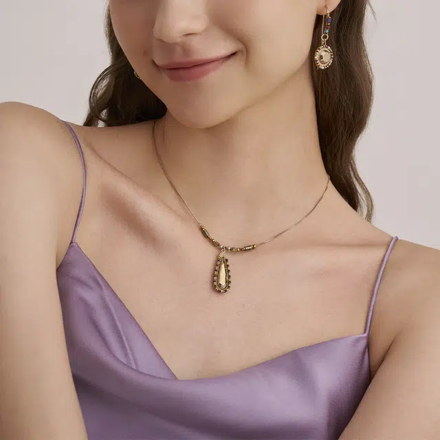 SATELLITE CLAUDIA