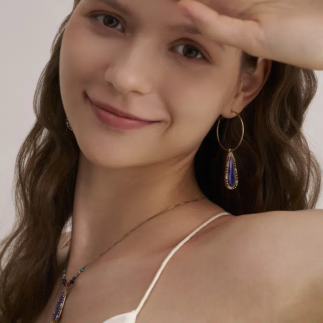SATELLITE CLAUDIA