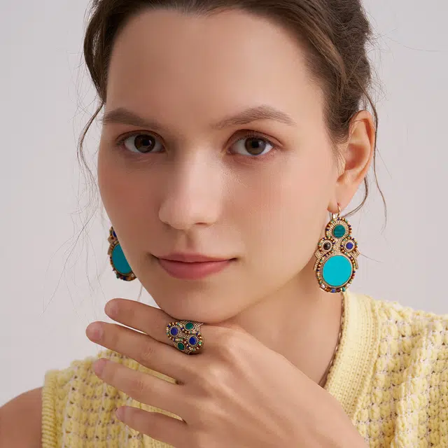 SATELLITE CLAUDIA