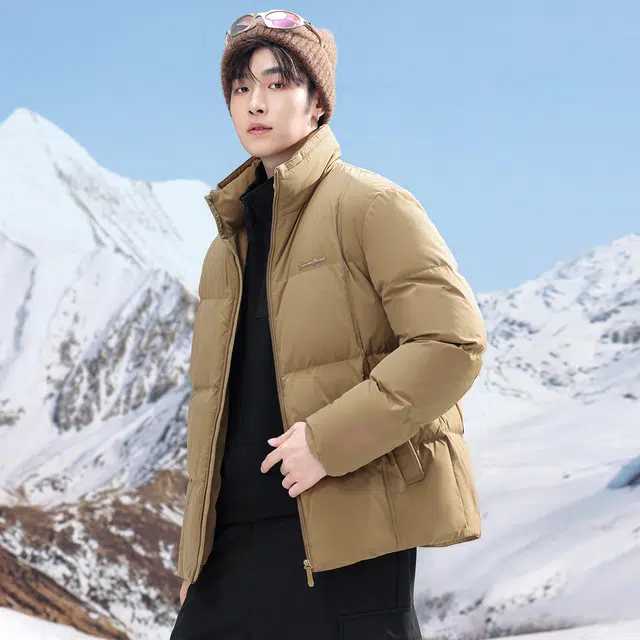 雅鹿 高蓬短款立领轻压休闲时尚舒适保暖防寒防风外套羽绒服 男款