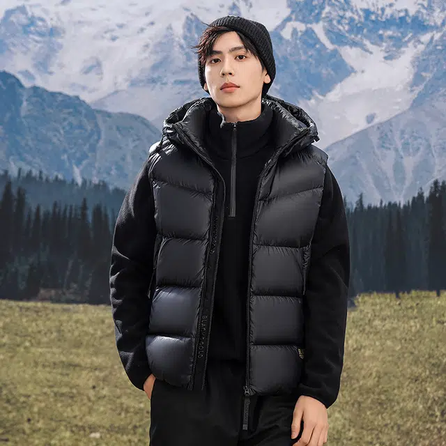 雅鹿 鹅绒可脱卸帽马甲 潮流可收纳加厚保暖外套男女同款羽绒外穿马甲 男款 黑色
