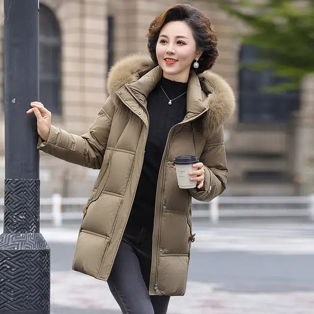 雅鹿 百搭版中老年御寒防风保暖加厚保暖时尚妈妈装羽绒服 女款