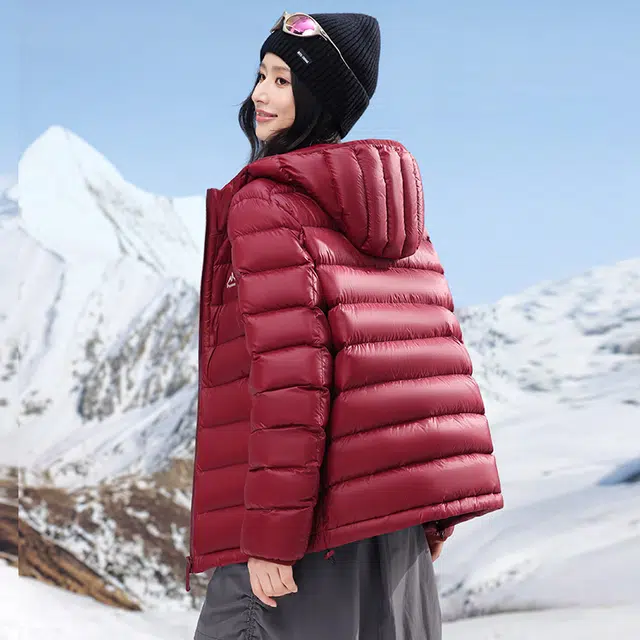 雅鹿 高充绒中老年轻薄冬季爸爸装连帽轻暖云感防寒防风保暖外套男排骨羽绒服 男款