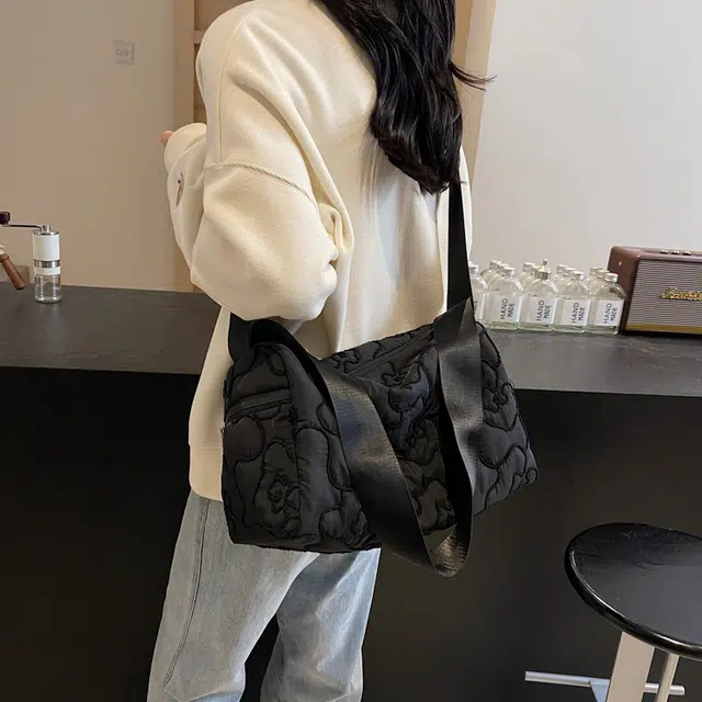雅鹿 秋冬百搭上班通勤 布 斜挎包 大号 女款 白色/黑色/蓝色/紫色/卡其色