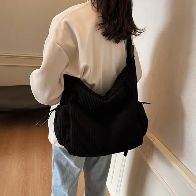 雅鹿 秋冬通勤休闲时尚 绒布 单肩包 大号 女款 黑色/白色/绿色/棕色