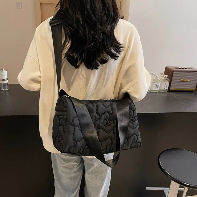 雅鹿 秋冬百搭上班通勤 布 斜挎包 大号 女款 白色/黑色/蓝色/紫色/卡其色