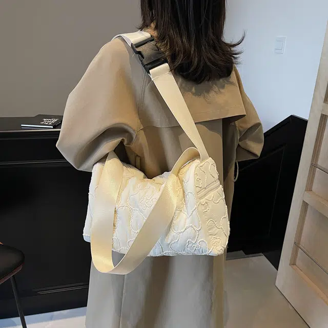 雅鹿 秋冬百搭上班通勤 布 斜挎包 大号 女款 白色/黑色/蓝色/紫色/卡其色