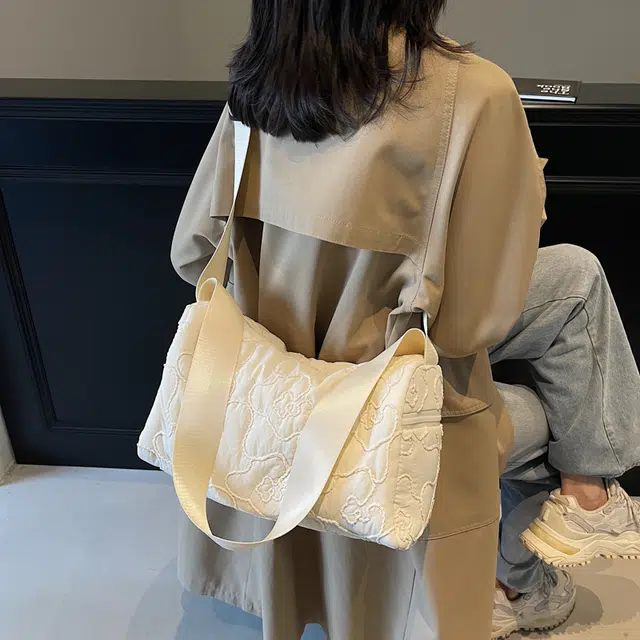 雅鹿 秋冬百搭上班通勤 布 斜挎包 大号 女款 白色/黑色/蓝色/紫色/卡其色