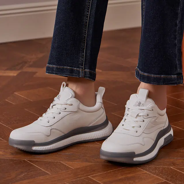 AQUASCUTUM