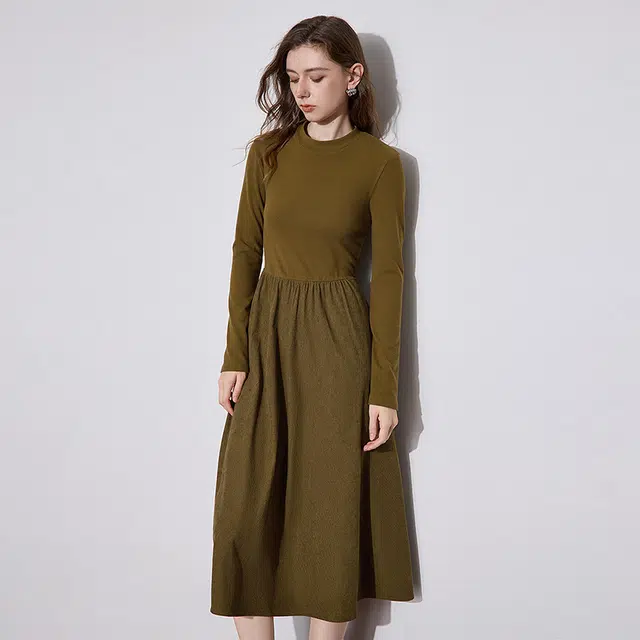 初语 气质黑色拼接连长袖连衣裙中长舒绒灯芯绒保暖长裙子 女款