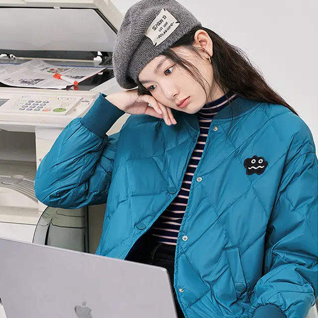 初语 轻薄短款立领防风保暖棒球服羽绒服 女款