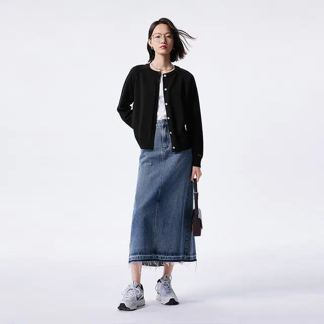初语 薄款圆领开衫百搭短款外搭针织衫 女款