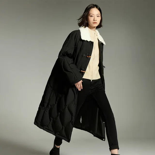 初语 毛绒领菱格纹复古长款过膝加厚外套羽绒服 女款