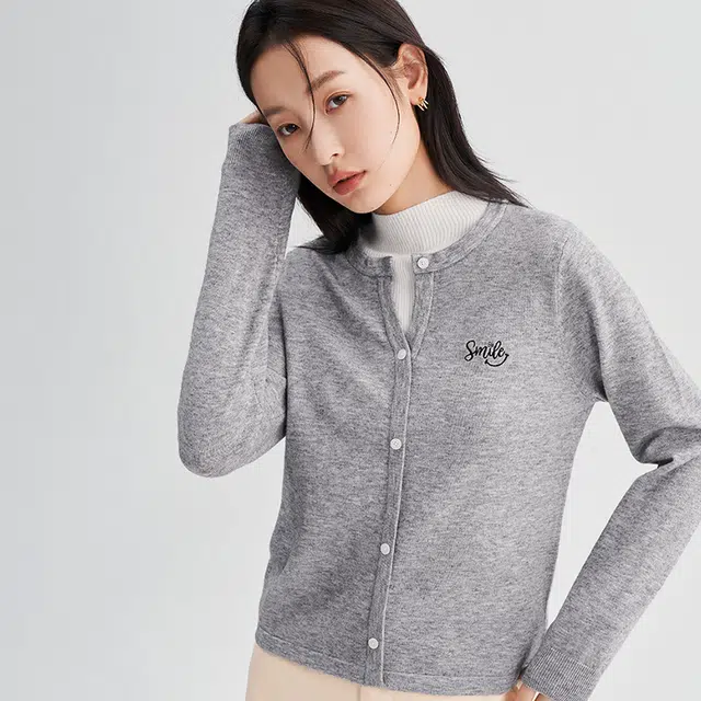 初语 款软糯糯毛衣短款针织衫 女款