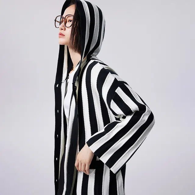初语 条纹连帽外套宽松中长款外搭开衫潮流针织衫 女款