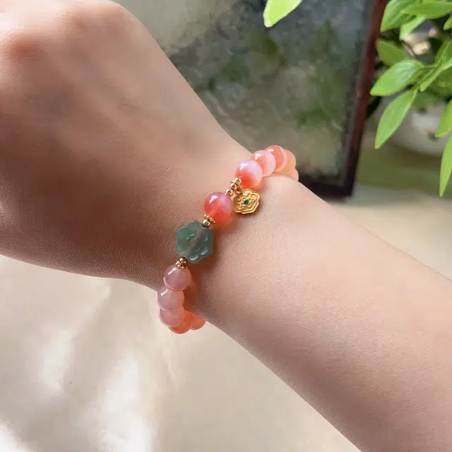 翠雅金楼 吉祥如意好事莲莲 新中式国潮富贵莲花招财纳福转运 精致百搭清冷感学生通勤#好运 蜜桃红天然 玛瑙 手串 女款
