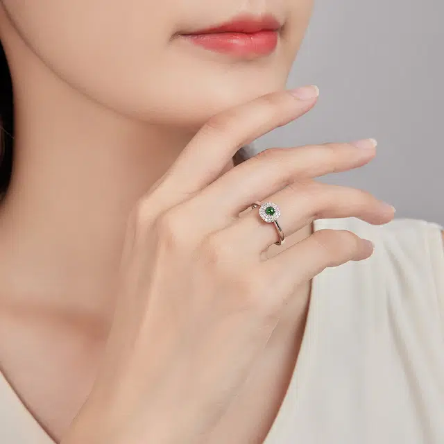 S925